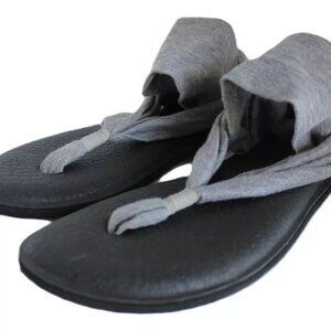 Sanuk Women's Size 7 Yoga Sling Gray Metallic Silver Sandals SWS10951